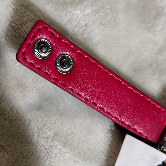 Hello Kitty 2012 NWT Pink Leather Silver Tone Bracelet 7.5 - Picture 6 of 8